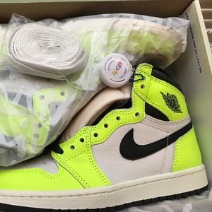 Jordan 1 Retro High OG Visionaire